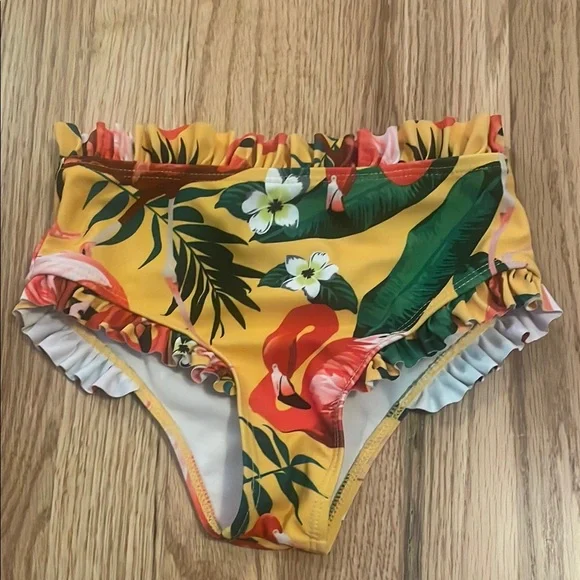 Yellow Ruffle Bikini Set - Picture 4 of 4